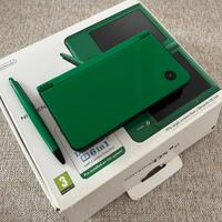 Nintendo DSI XL verde