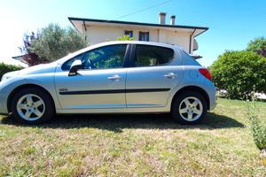 peugeot 207 75cv anno 2008