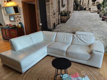 divano in pelle 