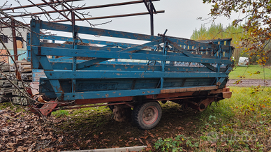 Autocaricante per fieno