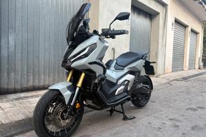 Honda X adv 750