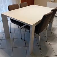 tavolo bianco allungabile mondo convenienza+4sedie