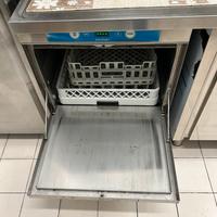 Lavapiatti professionale