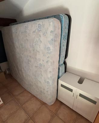 Letto matrimoniale e letti singoli