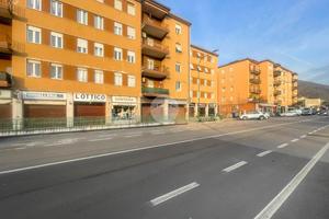 NEGOZIO A BRESCIA
