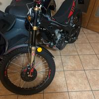 Trial Montesa 301. 4 t. Del 2020 mai usato. Km 500