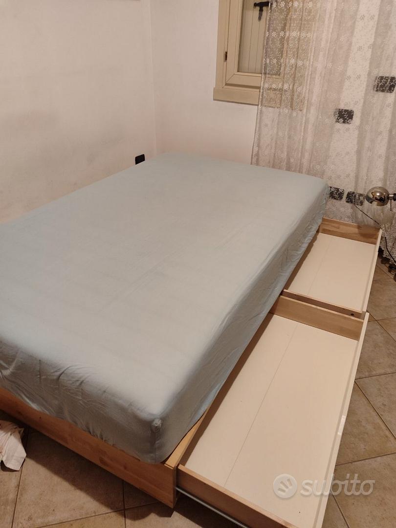 Struttura letto Mandal e materasso IKEA - Arredamento e Casalinghi In  vendita a Milano