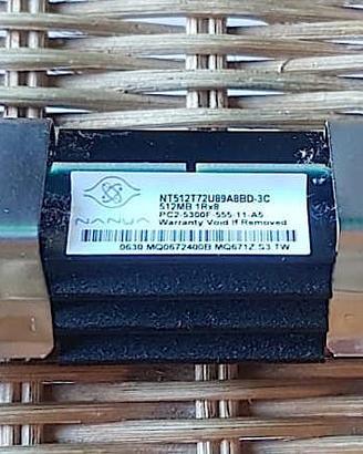 4 x 512 MB RAM per Mac Pro