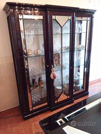 Soggiorno con tavolo e 6 sedie