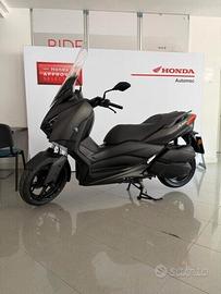 Yamaha X-Max 300