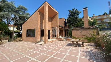 VILLA SINGOLA A GROTTAMMARE