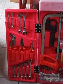 Armadio Valex a muro con utensili 