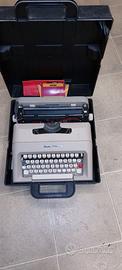 Macchina da scrivere OLIVETTI