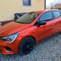 Renault Clio V 2023 1.6 E-Tech full hybrid 145CV