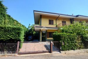 PORZIONE DI BIFAMILIARE A CERISANO