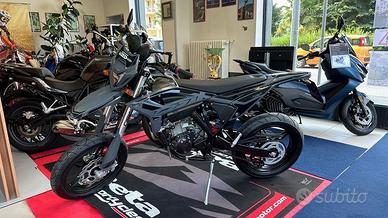 Beta RR Motard 125 4T T - X Special Edition