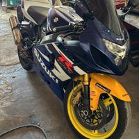 Suzuki gsx 600