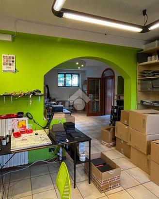 LABORATORIO A VIMERCATE