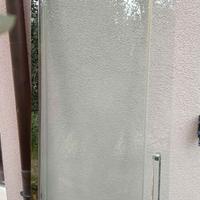 parte anteriore box doccia