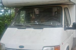 Camper mansardato 6 posti