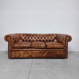 Divano chesterfield club anni 50.. chester inglese