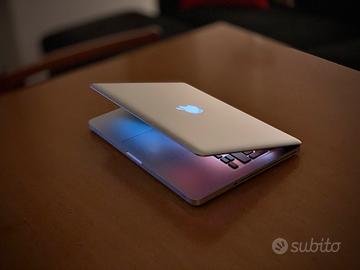 MacBook Pro 13 - Intel i7 - 16Gb RAM - 1TB SSD