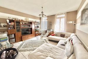 VILLETTA SEMI INDIPENDENTE CON BOX