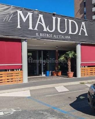 Attività / Licenza di 350 m² con 5 locali a Milano