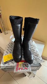 Stivali goretex uomo 43