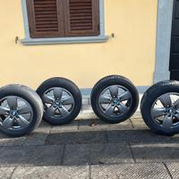 Cerchi in lega BMW con gomme