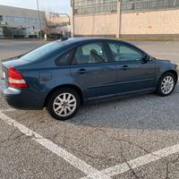 Volvo S40 2.0 Diesel – affidabile, pronta all’uso