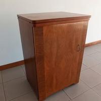 Macchina da cucire vintage NECCHI Esperia con mobi