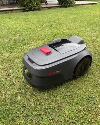 Robot taglia erba Mova Viax 300