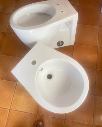 Sanitari sospesi Vaso + Bidet filomuro