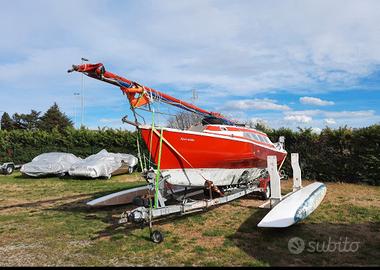 TRIMARANO 10 m.  - CARRELLABILE