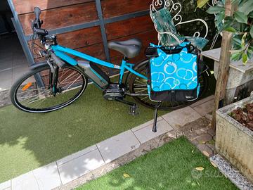 bicicletta e-bike Shimano Steps E8000 series