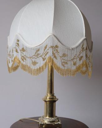 Lume, lampada da tavolo