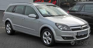 Parti ricambio Opel Astra H 2005