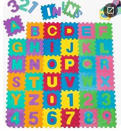 Tappeto/quadrotti con numeri e lettere per bambini