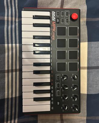 Akai MPK Mini – controller MIDI compatto USB