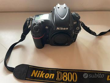 Nikon D800 Full Frame 36MP – più accessori