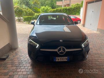 Mercedes-Benz A180 d Automatic Business EXTRA