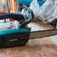 Motosega makita da potatura 