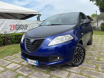 Lancia Ypsilon 1.2 69CV GPL S MOMODESIGN-2013