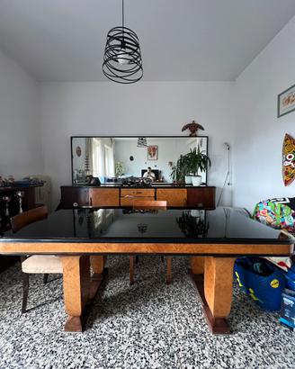 Tavolo di design in vetro nero e legno massello