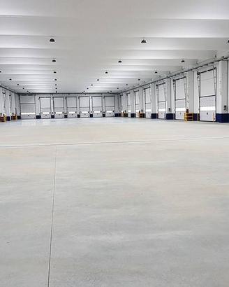Immobile di 50000 m² con 4 locali a Vitulazio