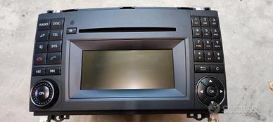 Autoradio originale Mercedes.