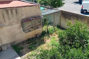 Appartamento semi indipendente con cortile