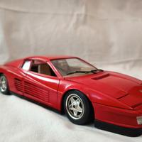 Ferrari Testarossa 1:18 Burago – no scatola