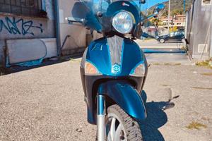 LIBERTY 125 4T 2011 25000 KM